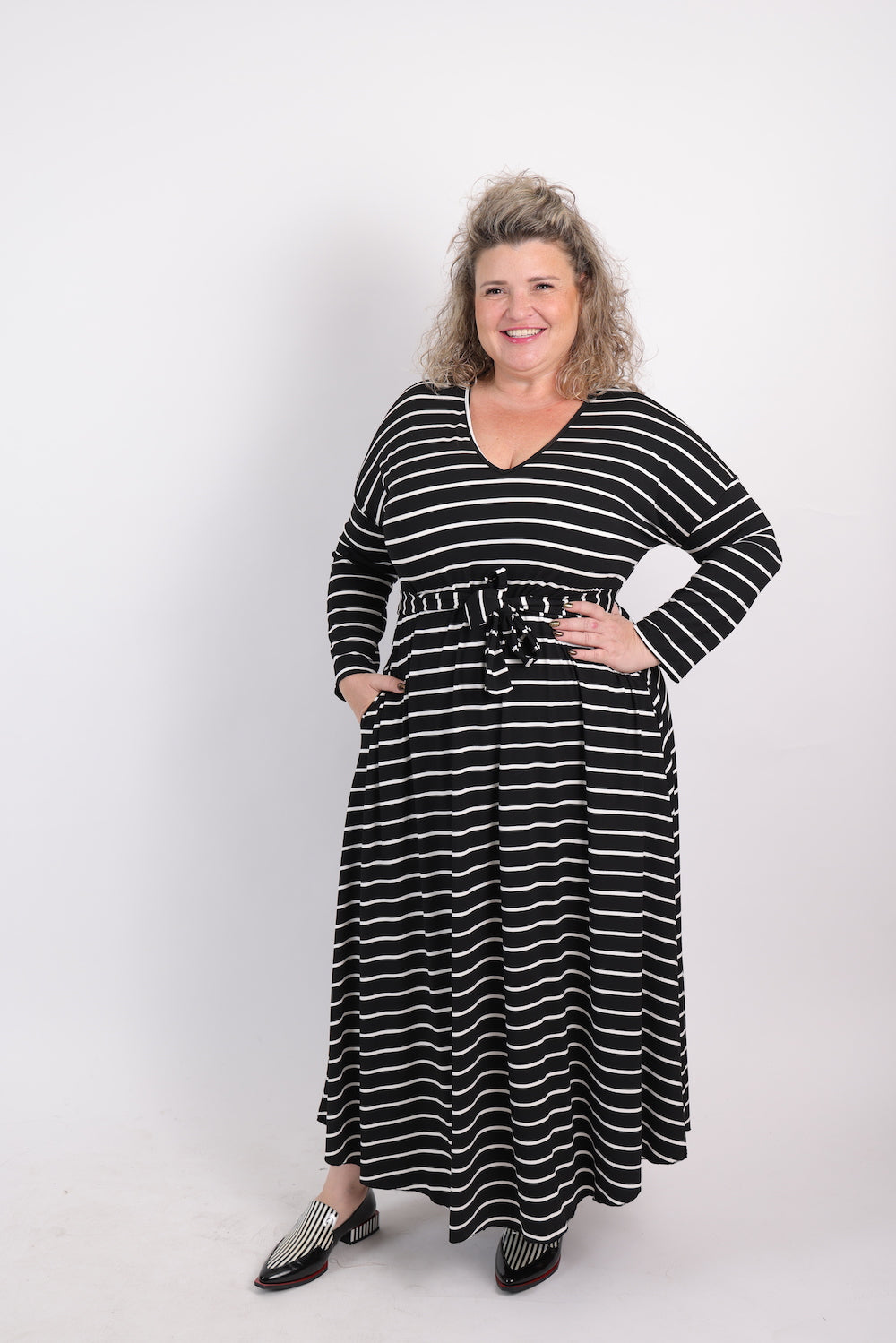 שמלת תכבסי לפעמים - פסים שחור לבן