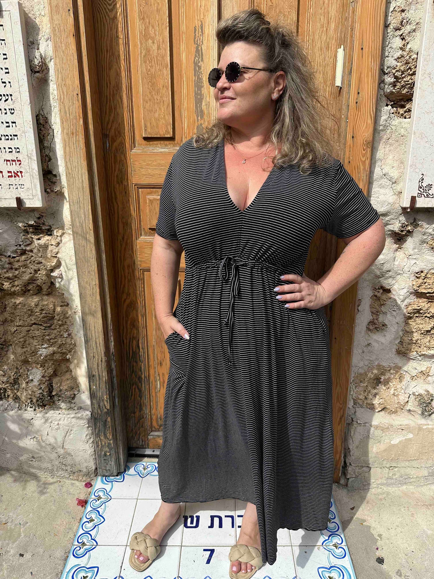 שמלת אני נינה - פסים שחור לבן