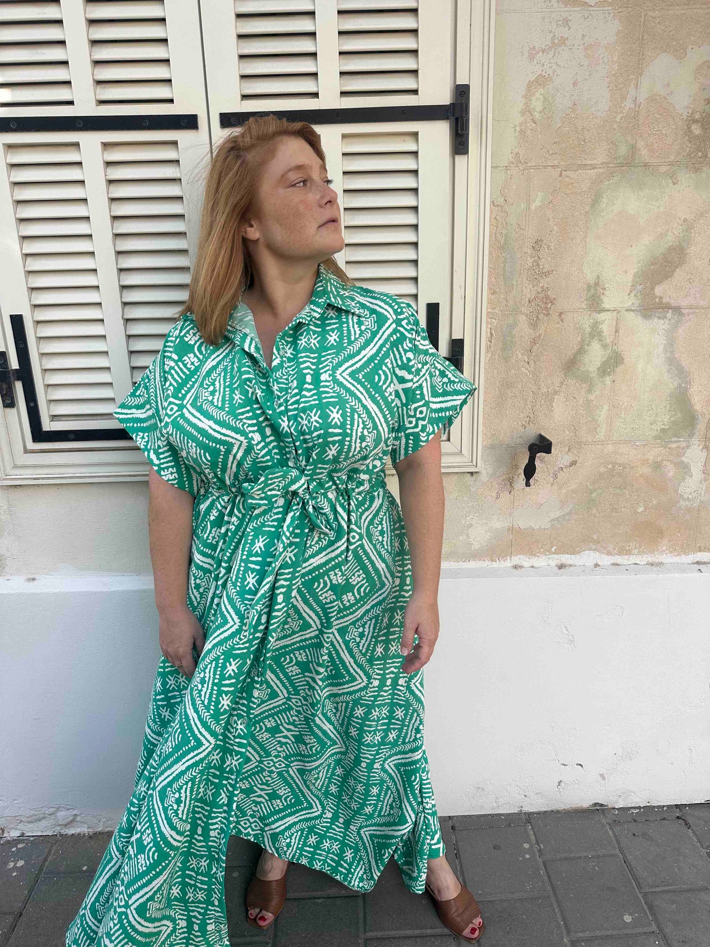 דפקתי הופעה -ירוק לבן גיאומטרי