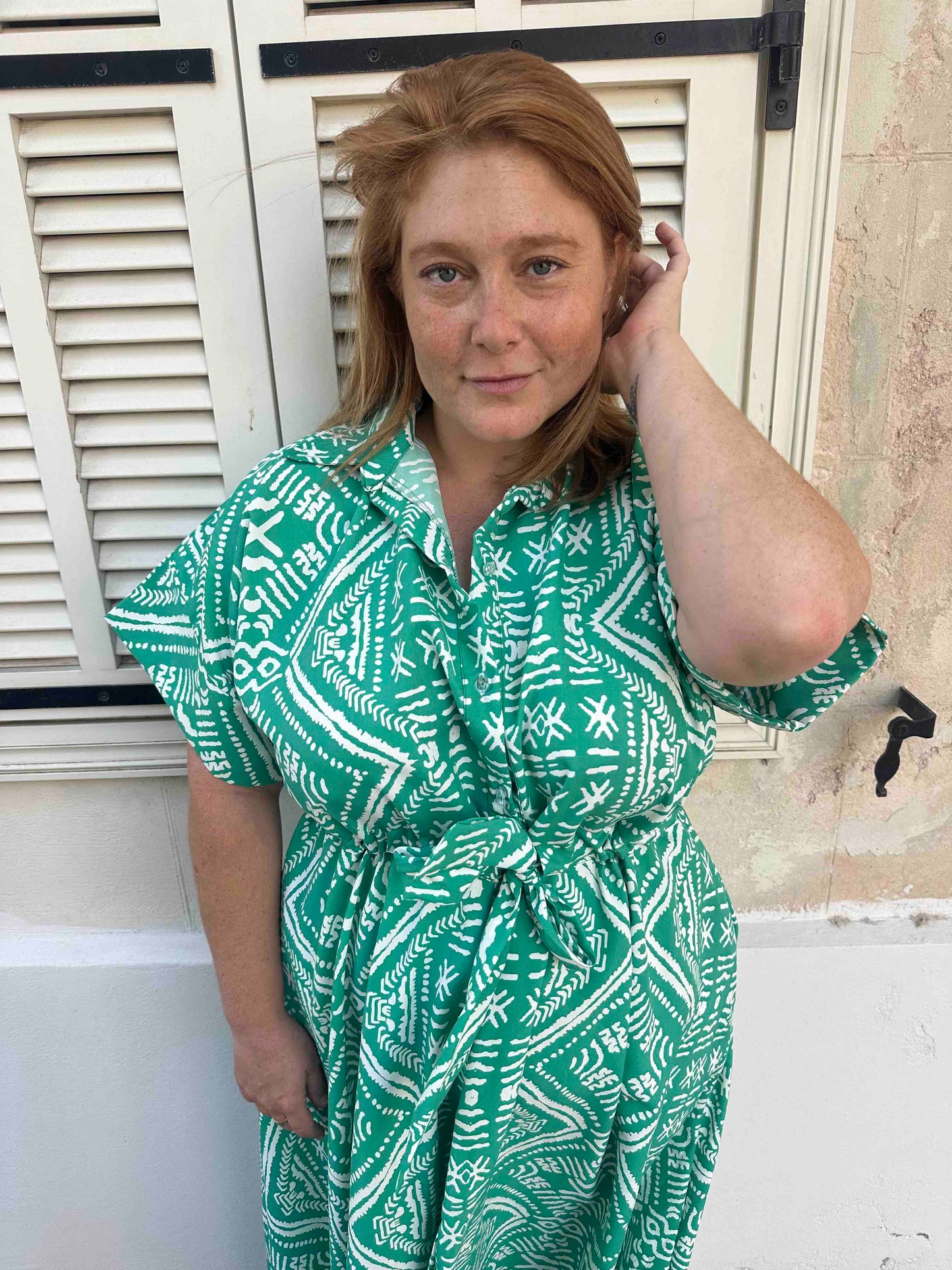 דפקתי הופעה -ירוק לבן גיאומטרי