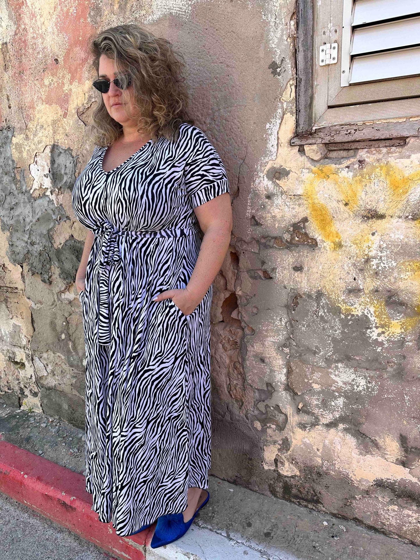 שמלת תכבסי לפעמים -זברה שחור לבן