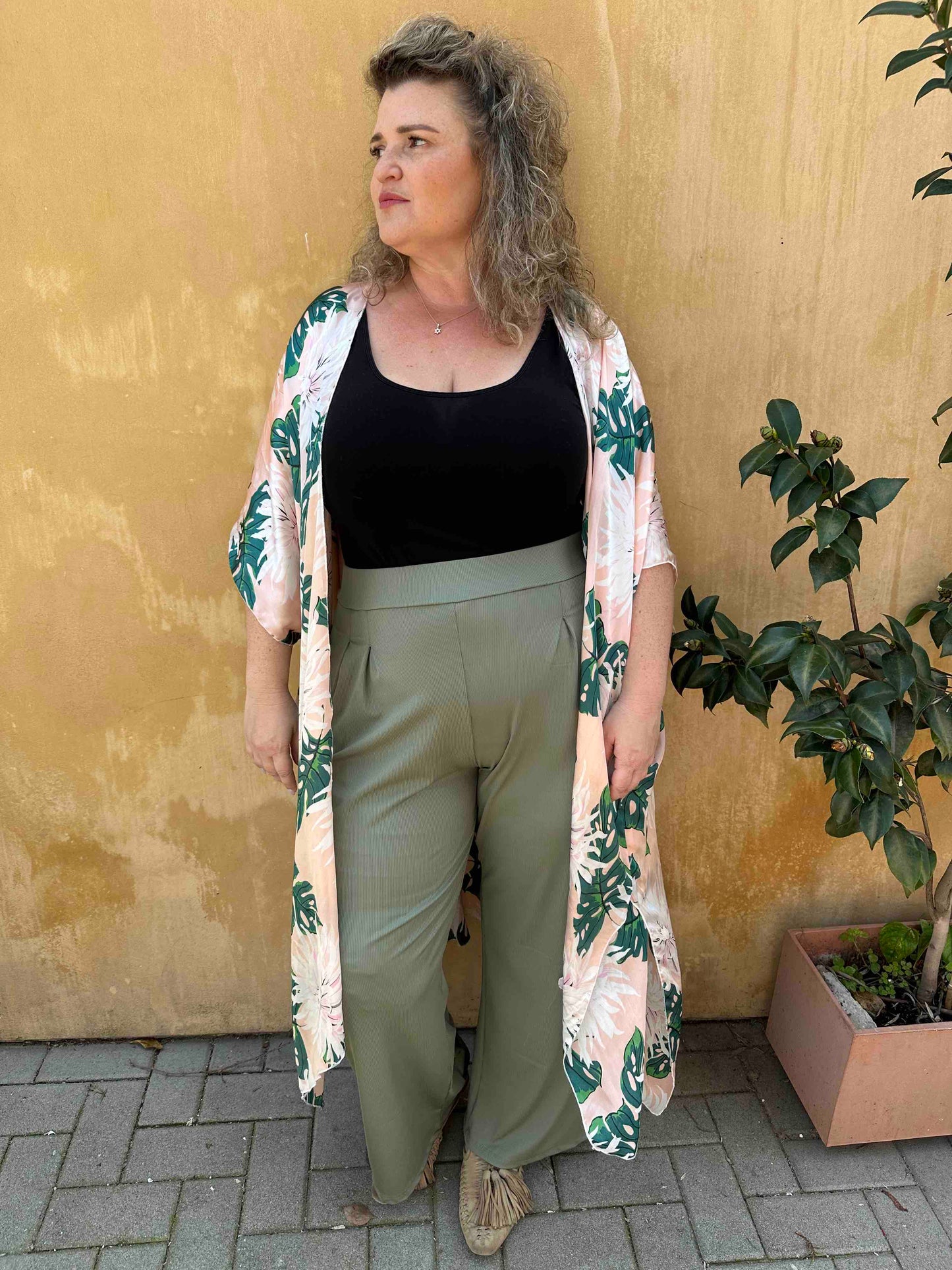 קימונו אני וואו -ורוד יפני עלים