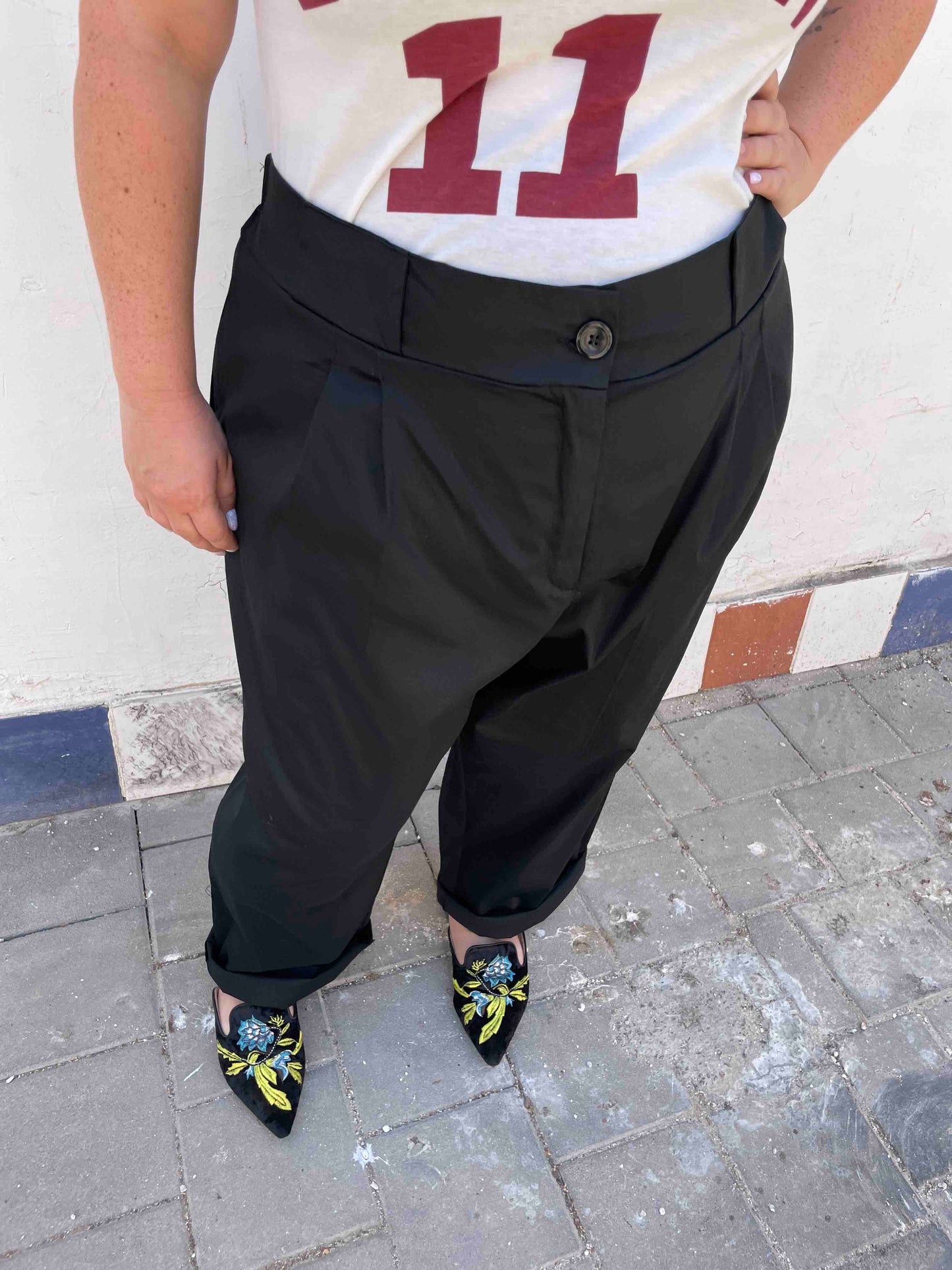 מכנסי מרגי- שחור קווין