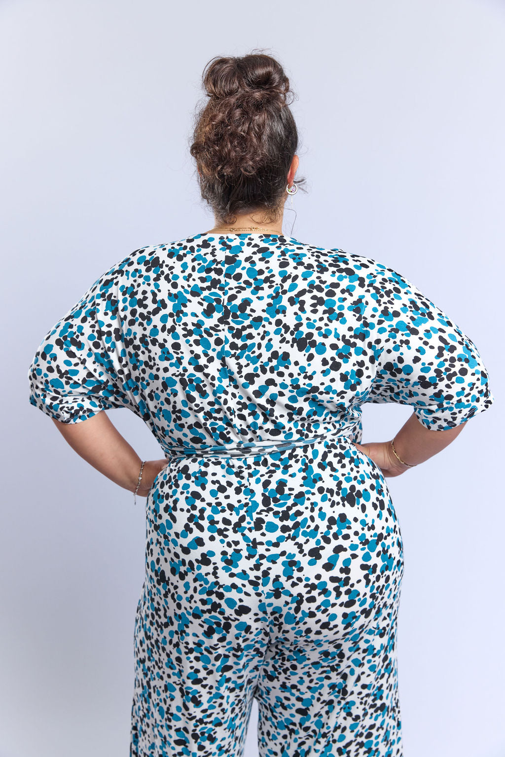 אוברול לני.- כחול טורקיז מנוקד