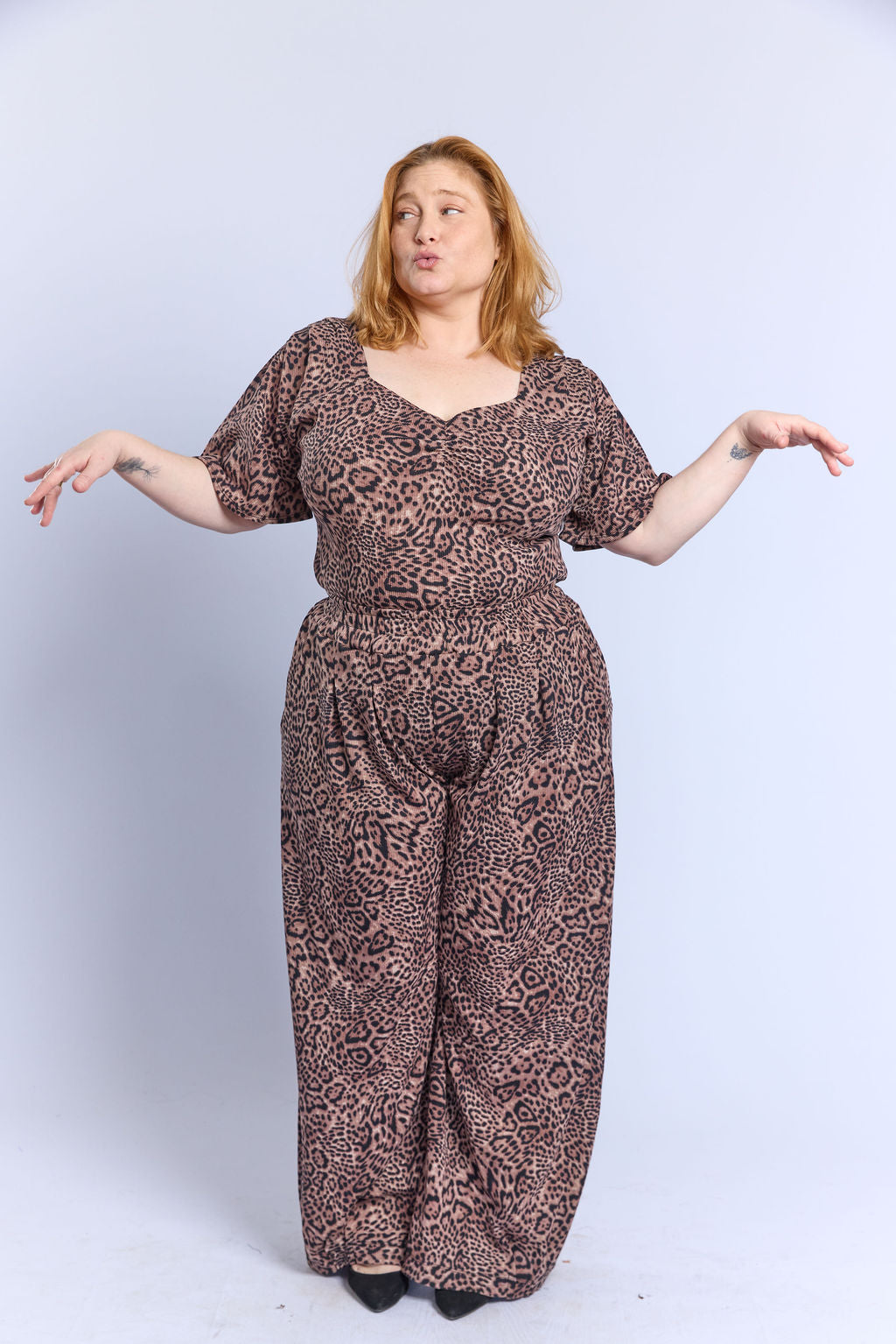 מכנסי נומרולוגוש- חברבורות קטנות ואפל