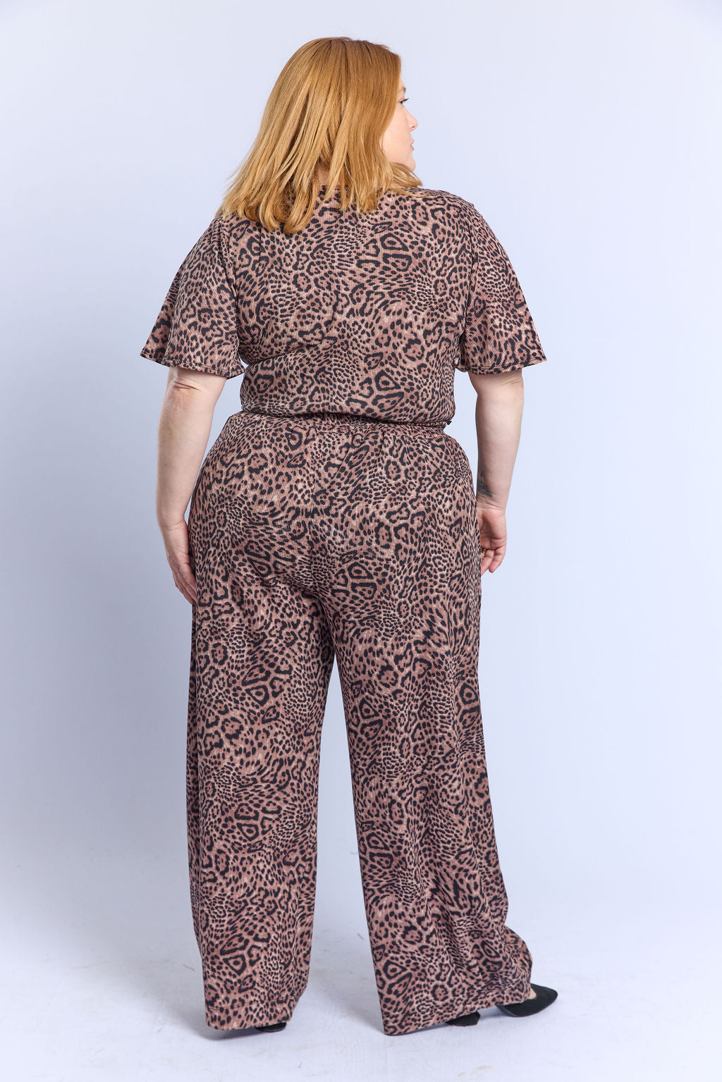 מכנסי נומרולוגוש- חברבורות קטנות ואפל