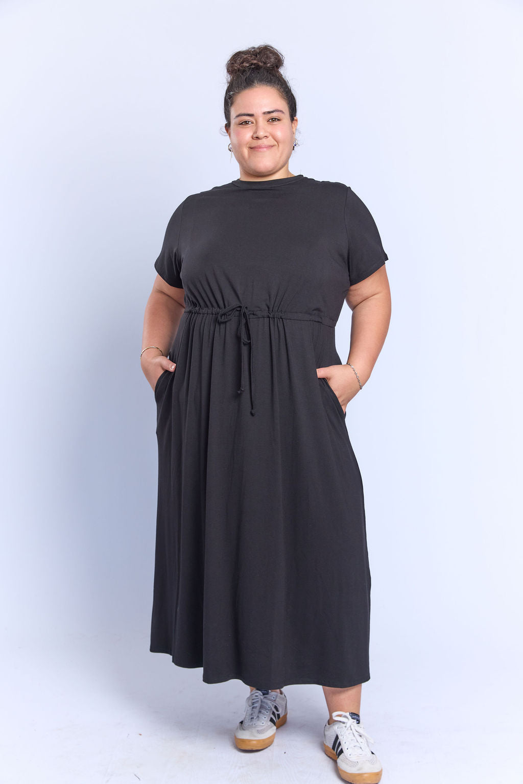 שמלת פיופה- שחור