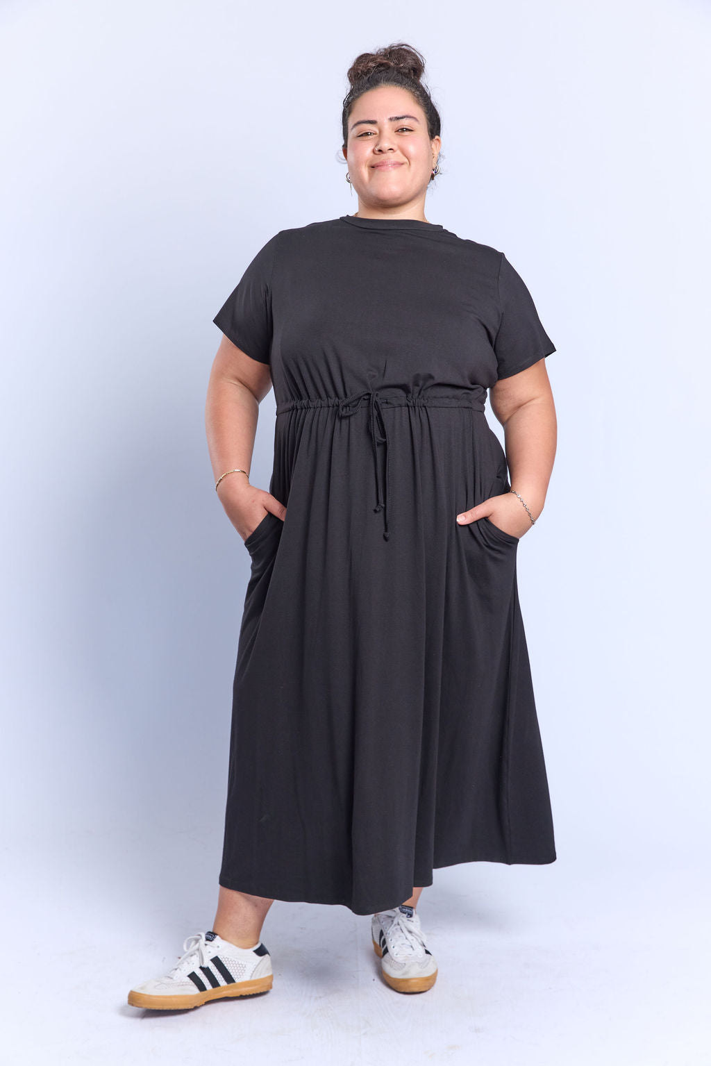 שמלת פיופה- שחור