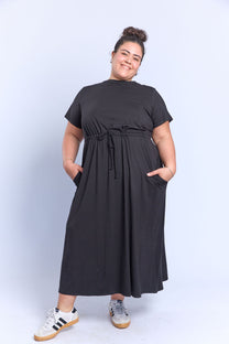 שמלת פיופה- שחור