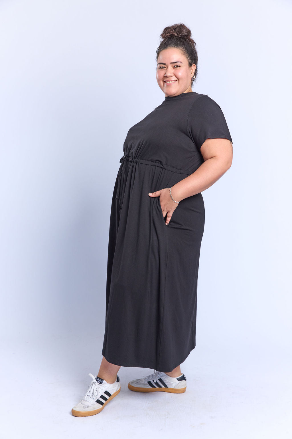 שמלת פיופה- שחור