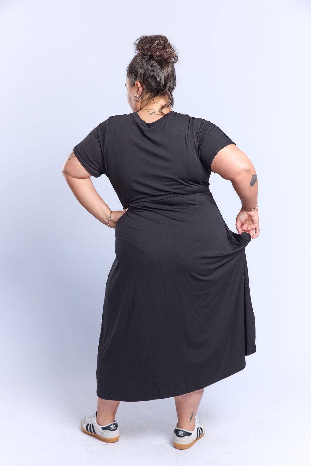 שמלת פיופה- שחור