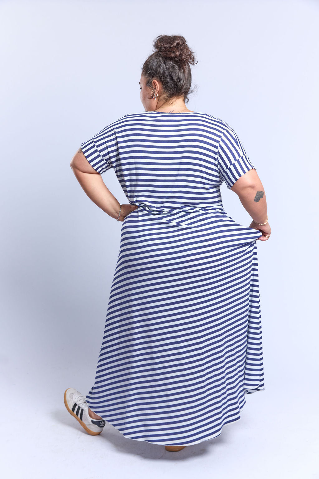 שמלת תכבסי לפעמים -פסים כחול לבן