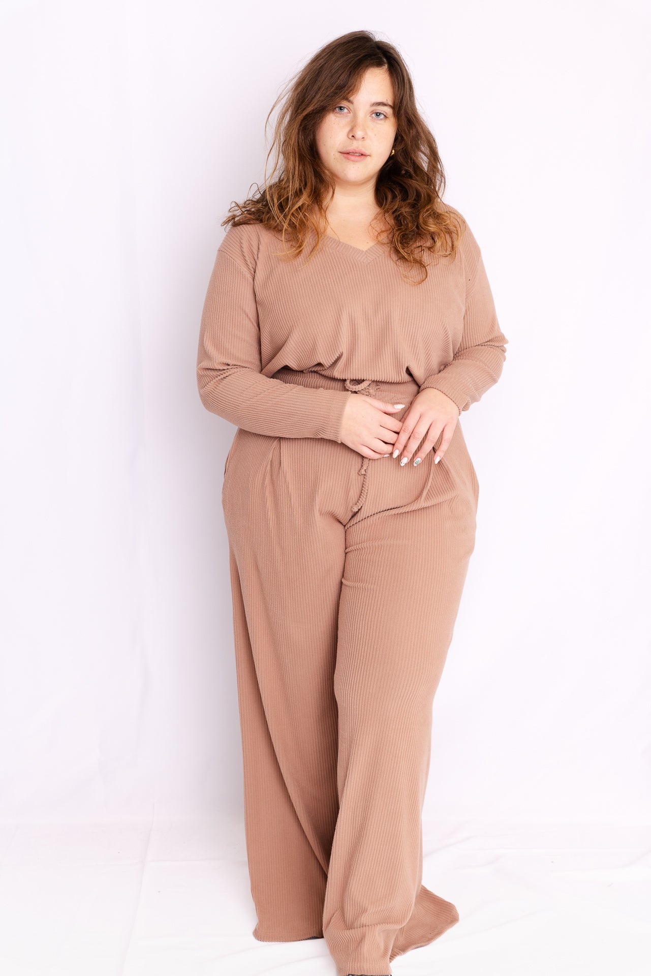 טישירט יצא לאפטר - בג׳ דמוי קורדרוי