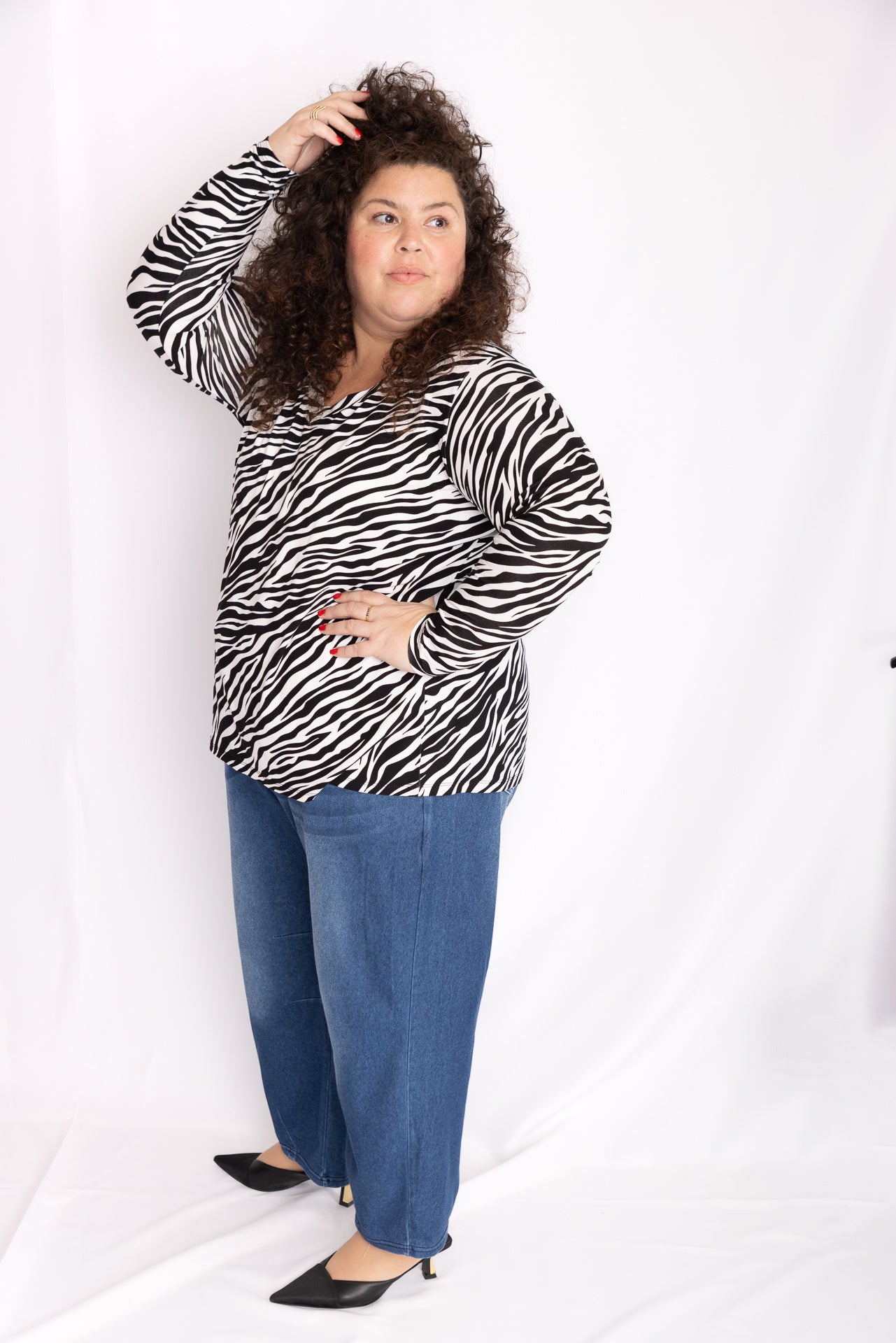 טישירט יצא לאפטר - זברה שחור לבן