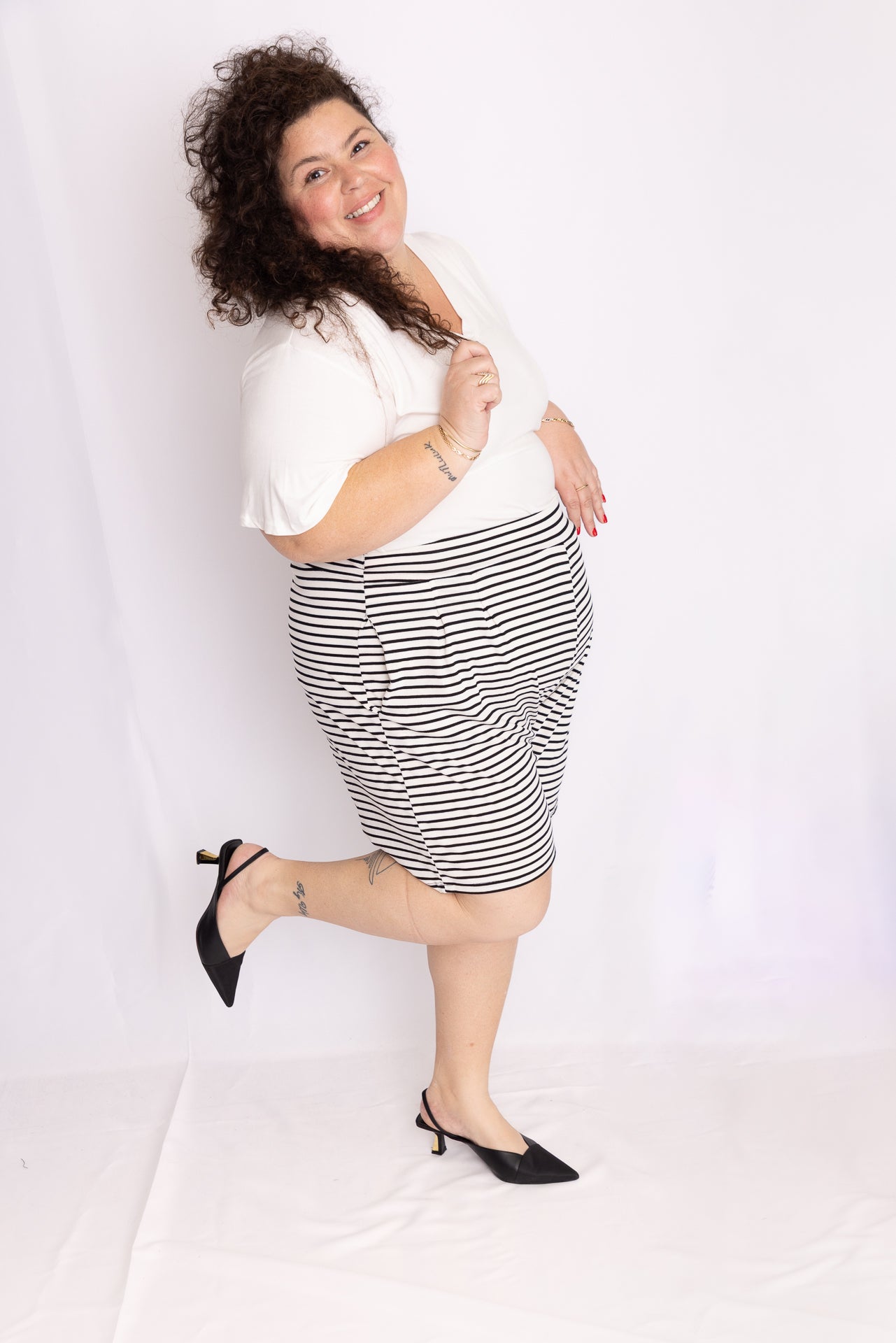 טישירט חרשנית -לבן