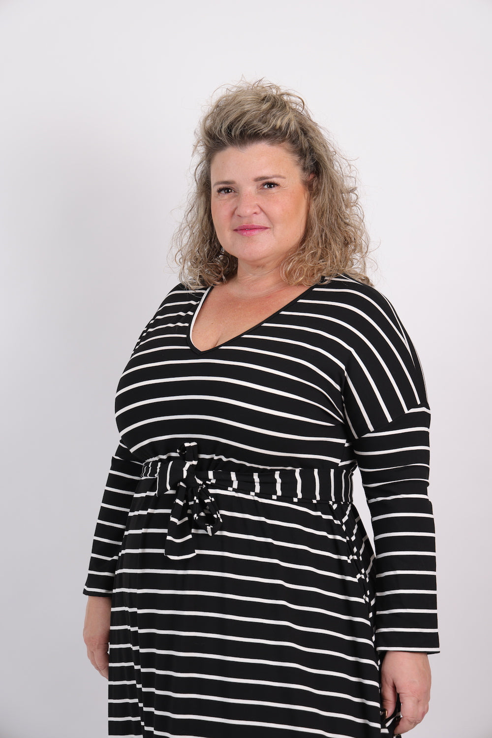 שמלת תכבסי לפעמים - פסים שחור לבן