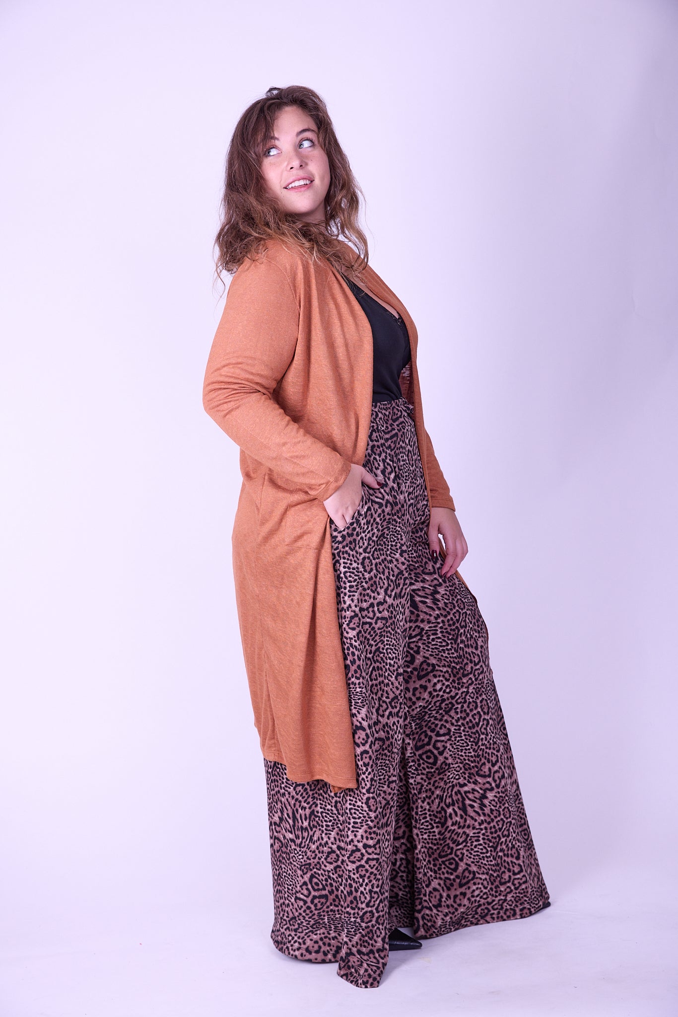 מכנסי מולי - חברבורות קטנות חומות ואפל