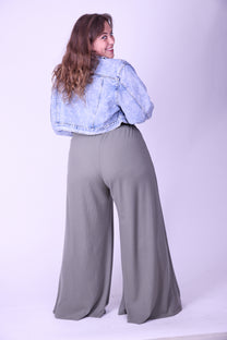 ג׳קט ורד- ג׳ינס משופשף