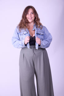 ג׳קט ורד- ג׳ינס משופשף