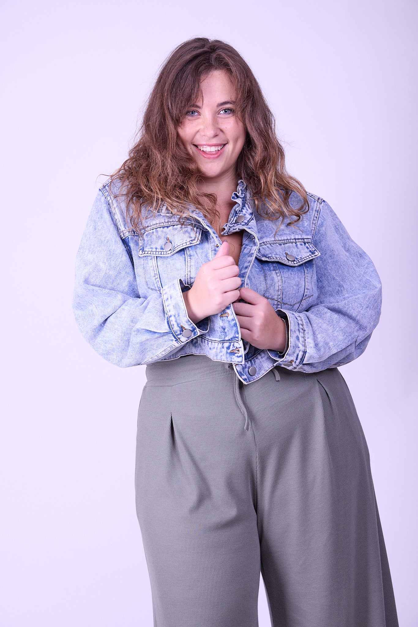 ג׳קט ורד- ג׳ינס משופשף