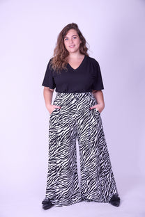 טישירט חרשנית -שחור טריקו