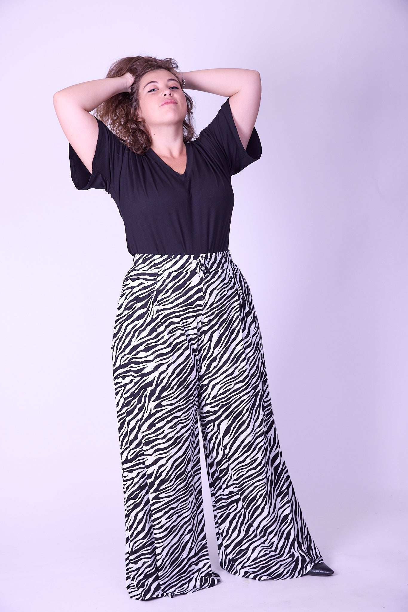 טישירט חרשנית -שחור טריקו