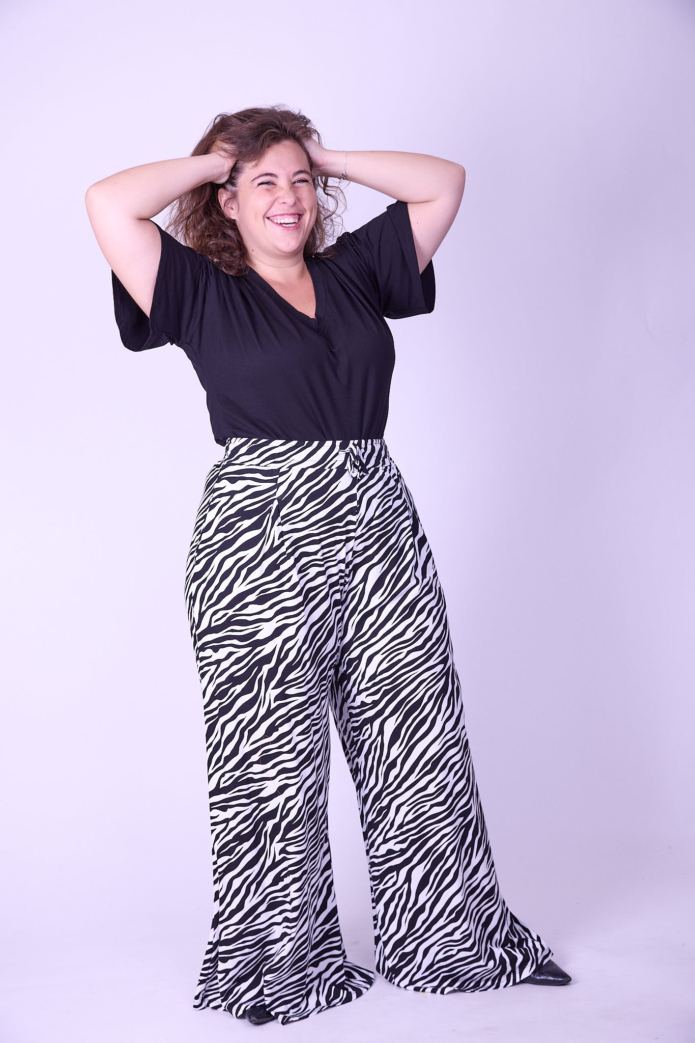 טישירט חרשנית -שחור טריקו