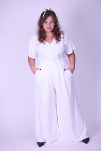 טישירט חרשנית -לבן לייקרה דמוי תחרה