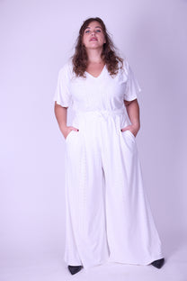 טישירט חרשנית -לבן לייקרה דמוי תחרה