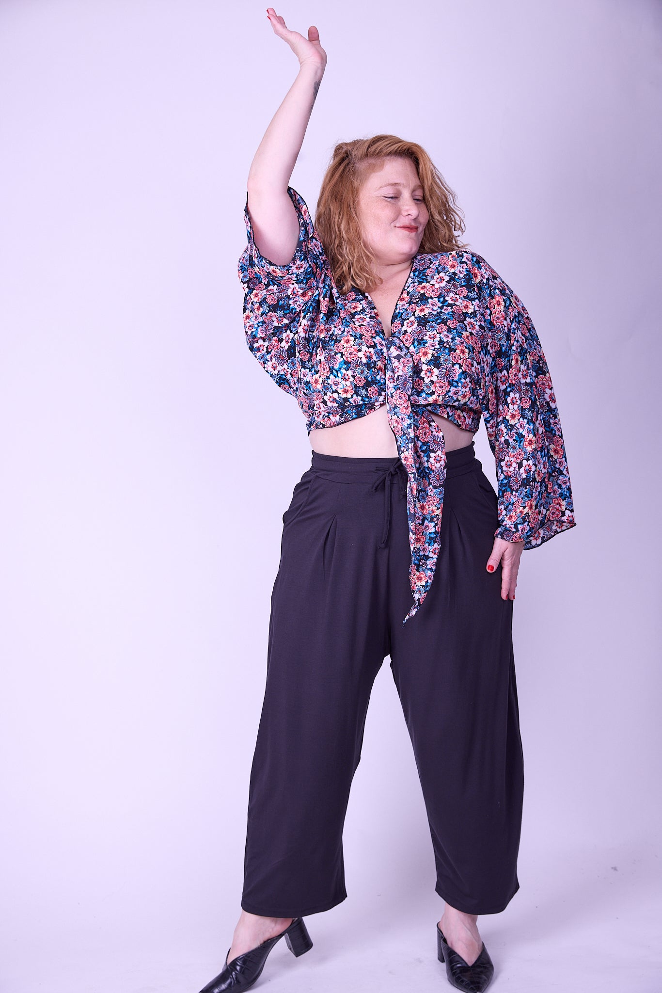 מכנסי המשפיענית - שחור טריקו