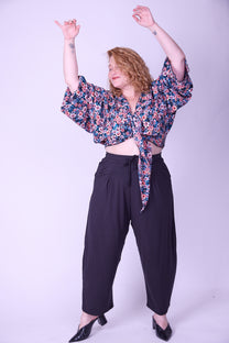 מכנסי המשפיענית - שחור טריקו