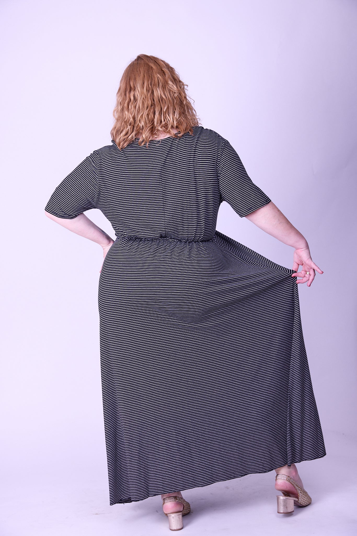 שמלת אני נינה - פסים שחור לבן