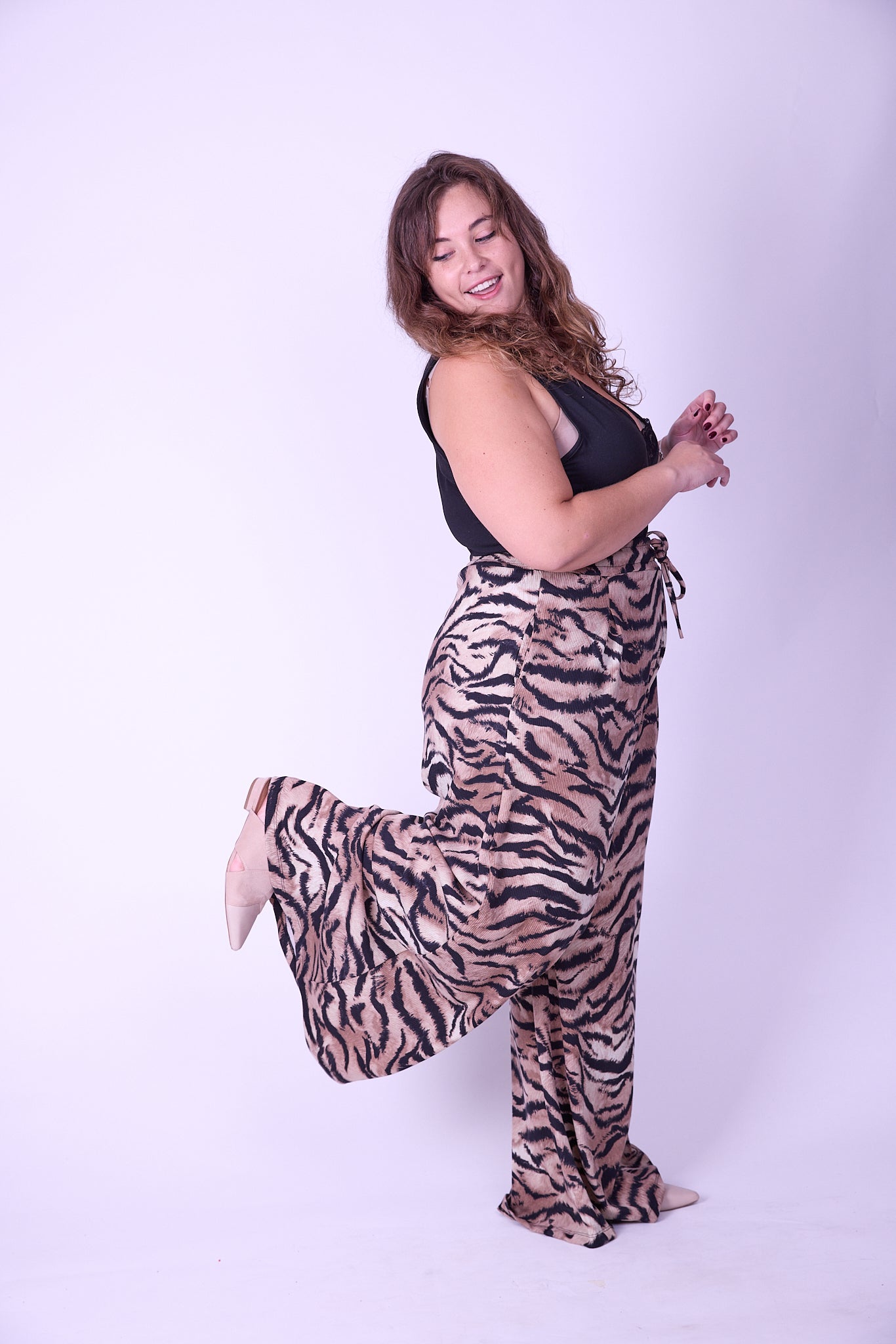 מכנסי מולי - מנוזברה ואפל