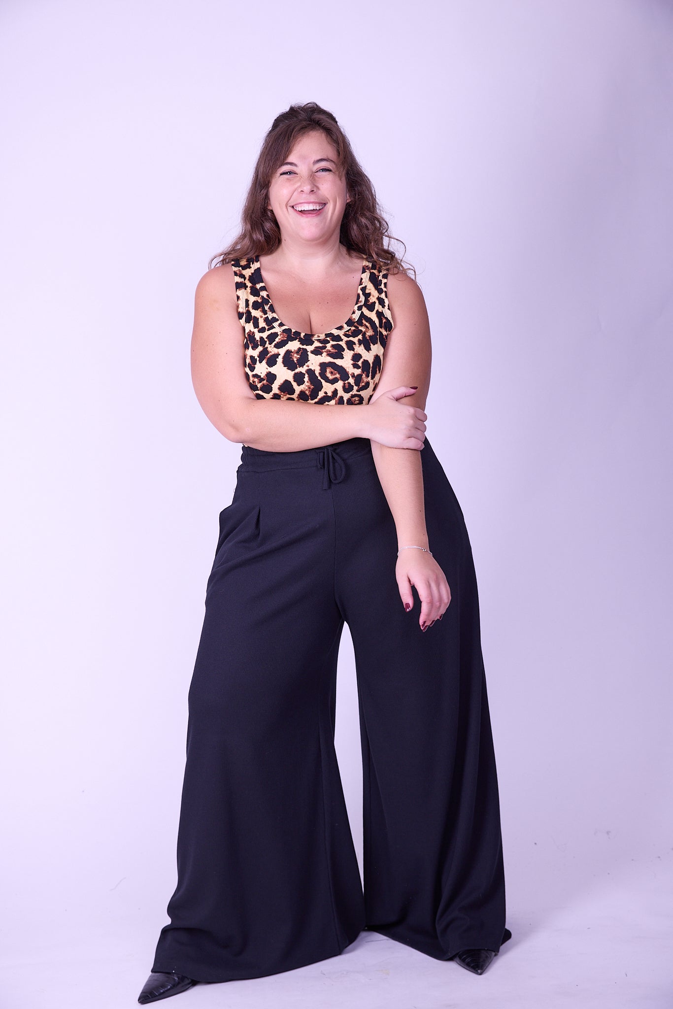 מכנסי מולי - שחור ואפל