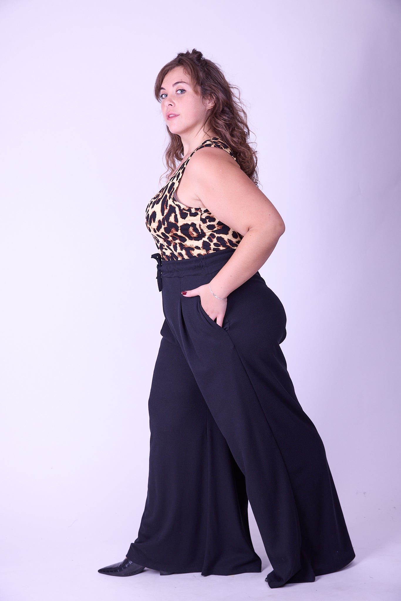 מכנסי מולי - שחור ואפל