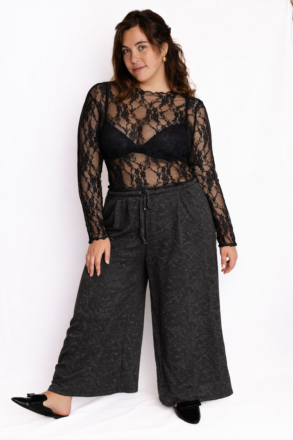 חולצת לולו - תחרה שחור