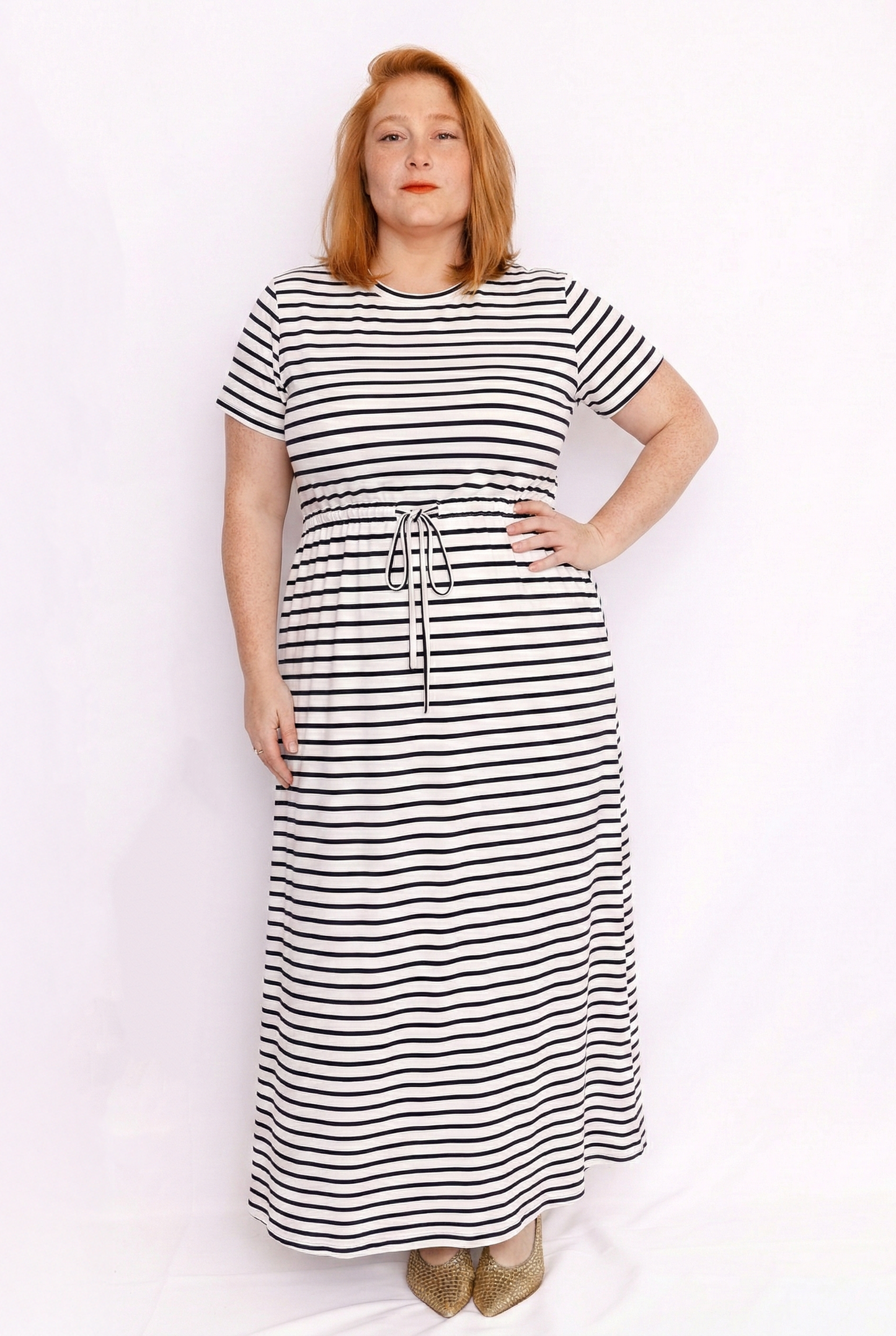 שמלת פיופה- פסים שחור לבן