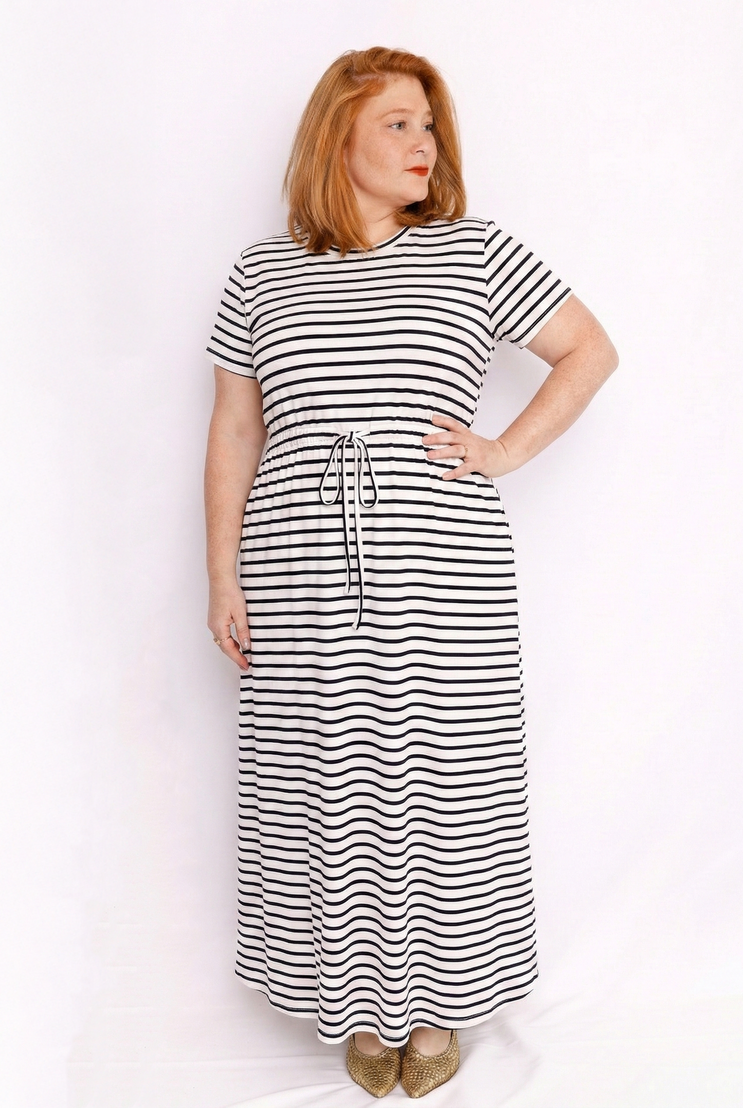 שמלת פיופה- פסים שחור לבן