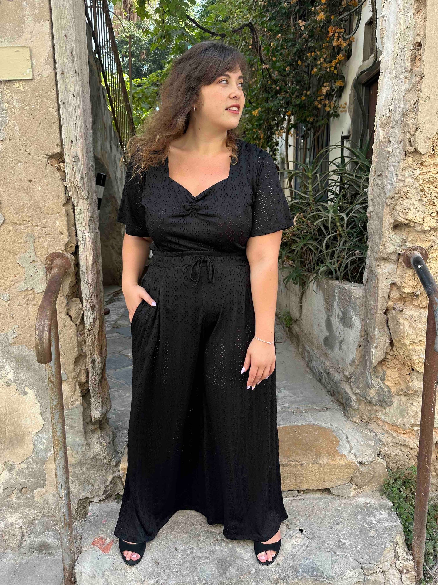 מכנסי מולי - שחור לייקרה תחרה