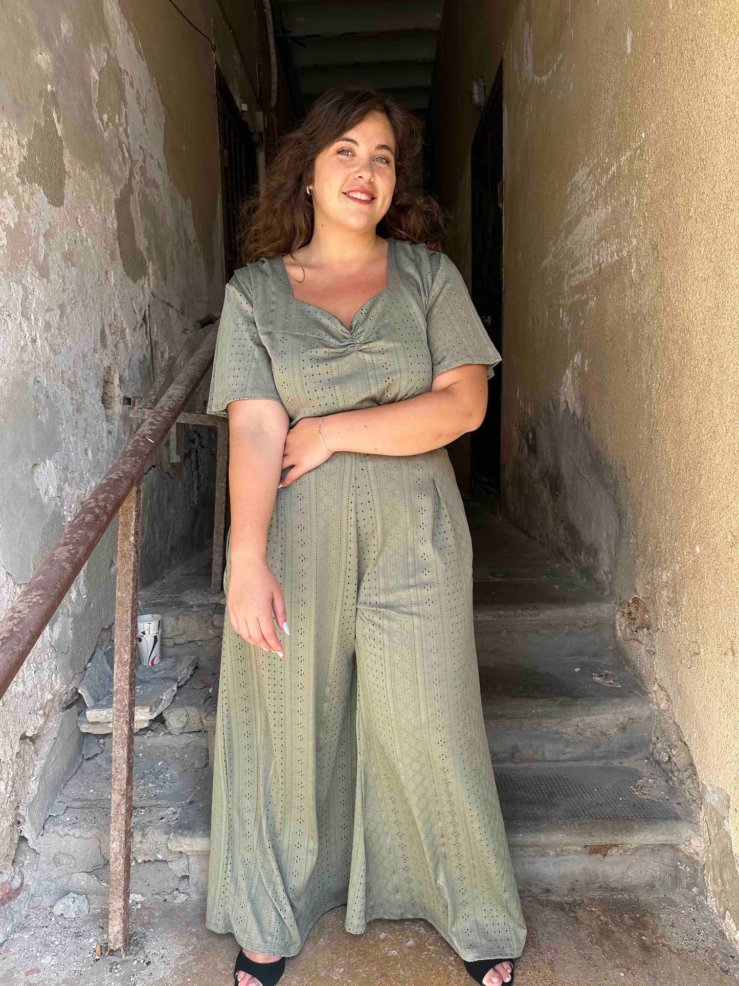מכנסי מולי - ירוק זית לייקרה תחרה