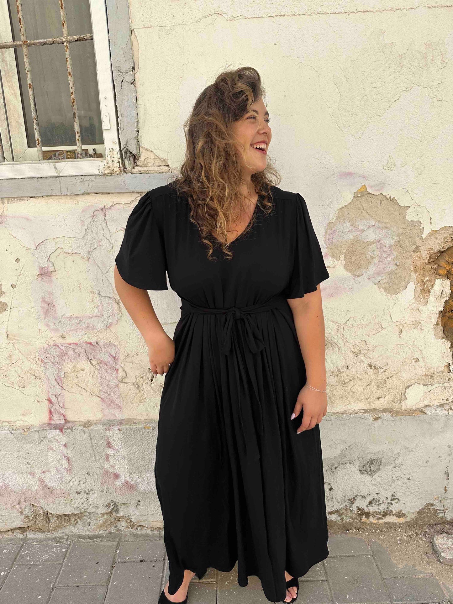 שמלת אהובי בדרך - שחור טריקו