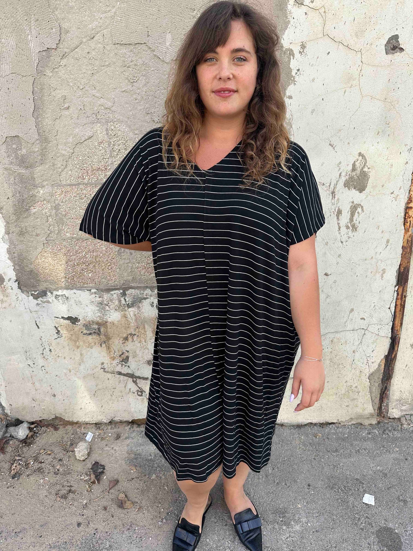 שמלת אלכוג׳ל -פסים שחור לבן