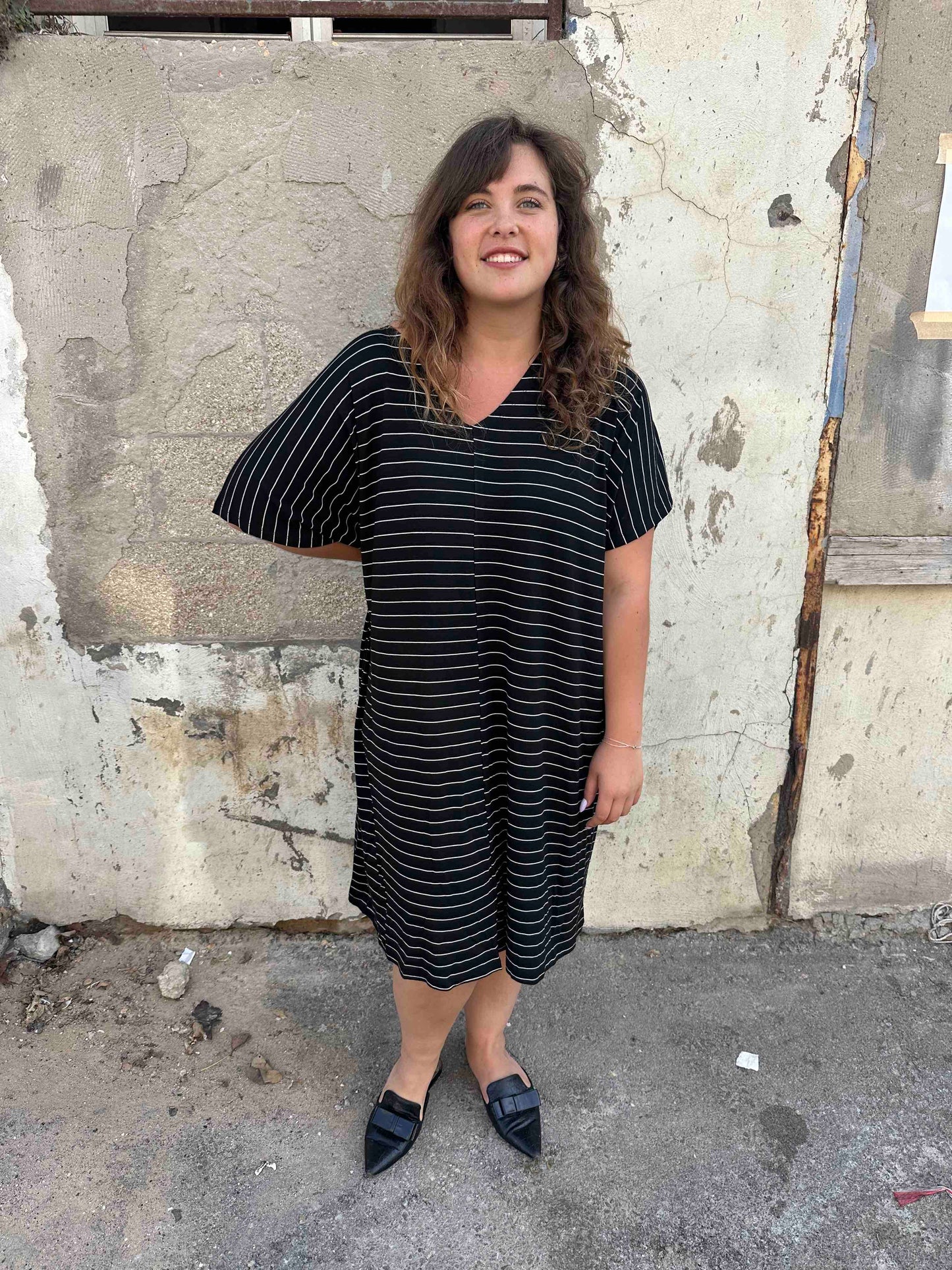 שמלת אלכוג׳ל -פסים שחור לבן