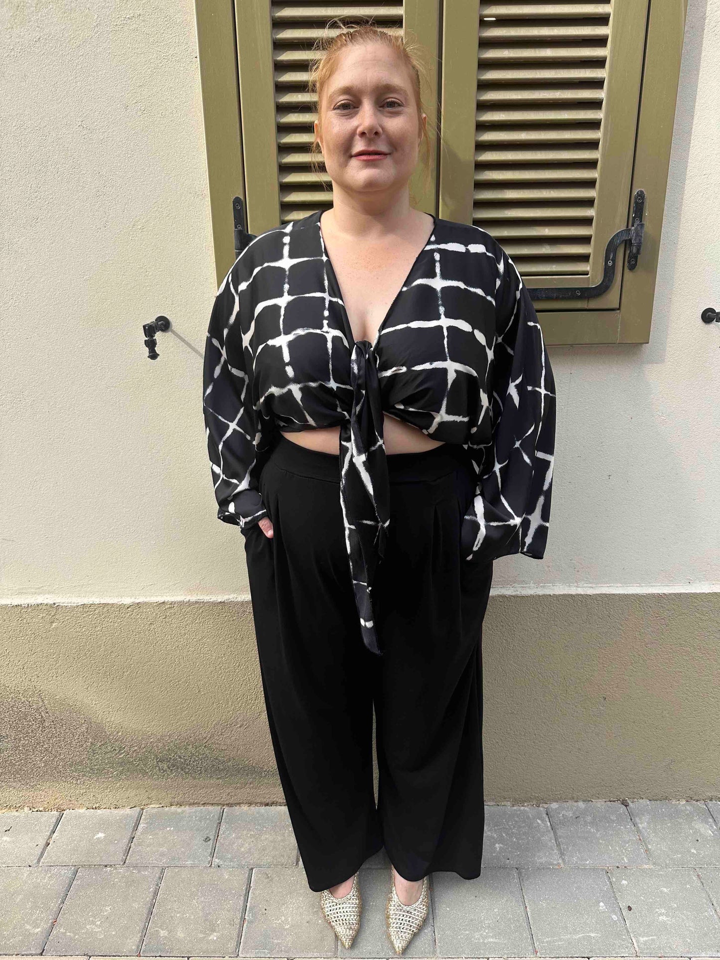 עליונית גם וגם - שחור לבן ריבועים