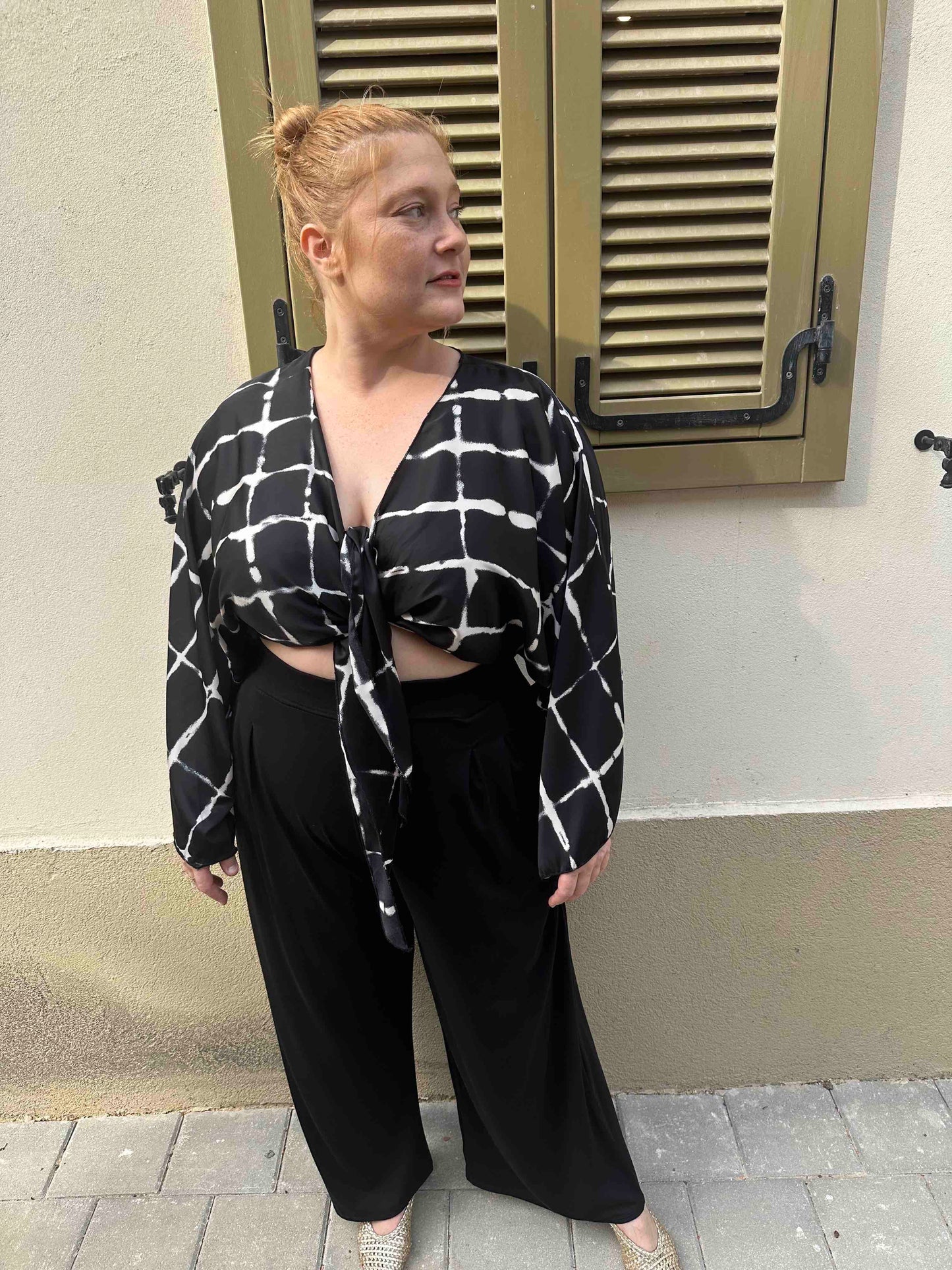 עליונית גם וגם - שחור לבן ריבועים