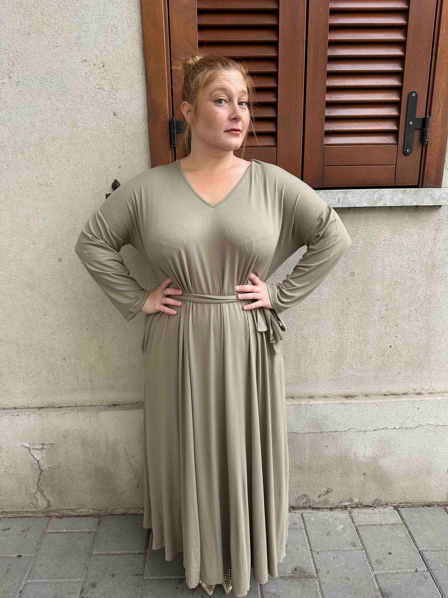 שמלת תכבסי לפעמים - ירוק זית ריב