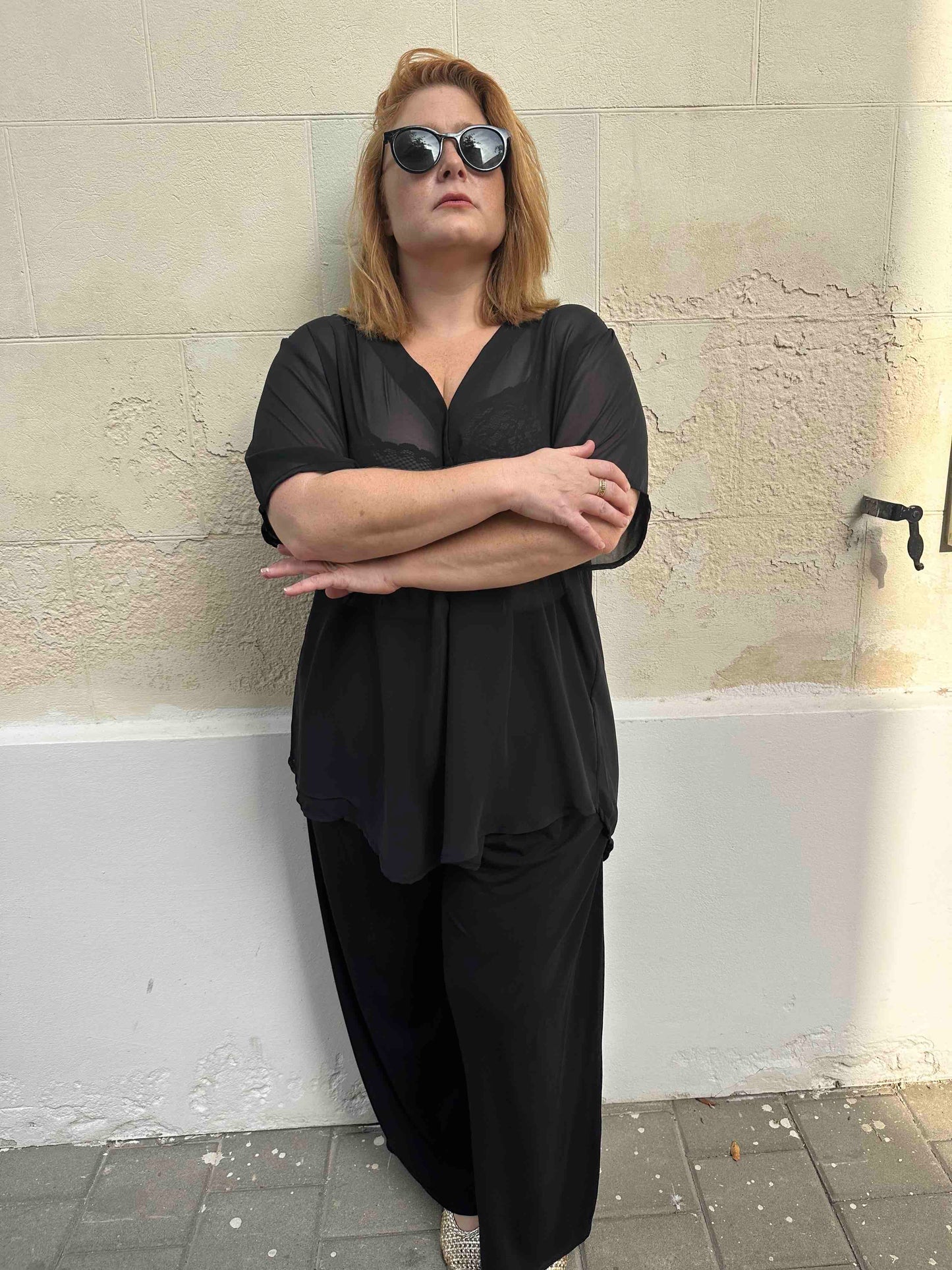 חולצת זה בול אני - שחור שיפון