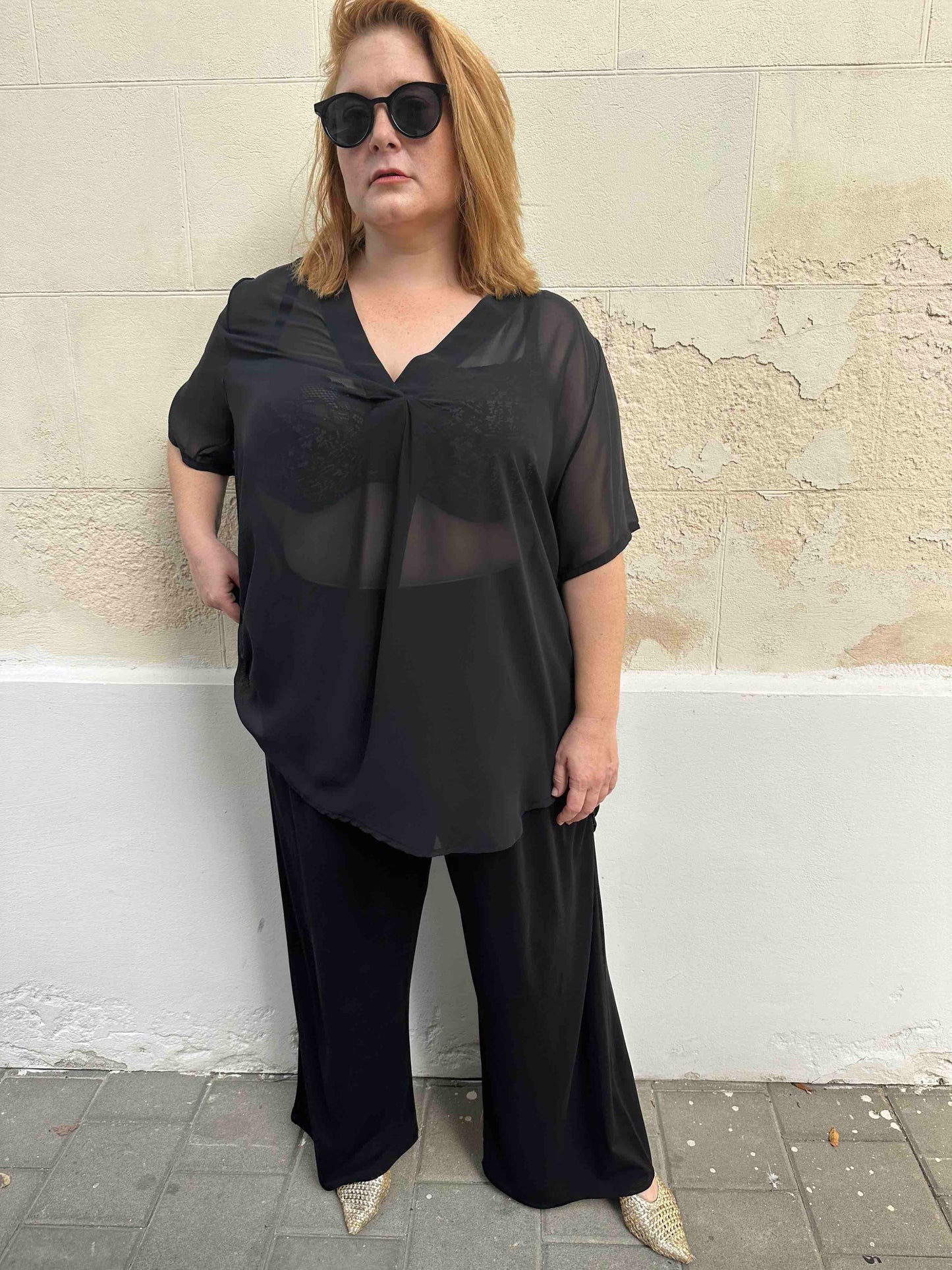 חולצת זה בול אני - שחור שיפון