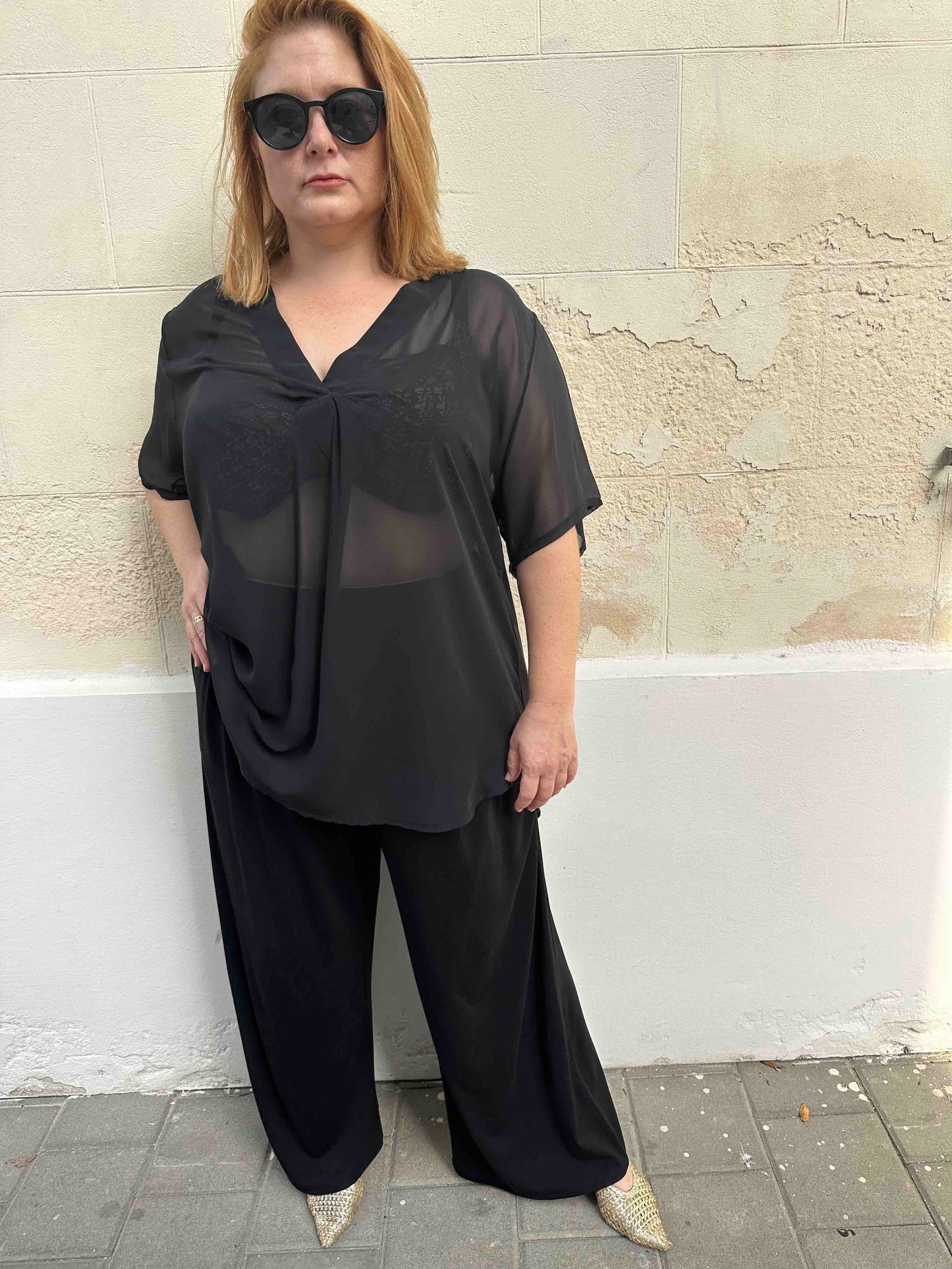 חולצת זה בול אני - שחור שיפון