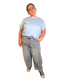 טישירט ירדה מהפסים - תכלת ורוד לבן